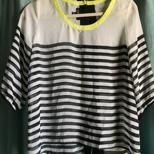 A. Byer navy and white flowy blouse - Sz M - NWT